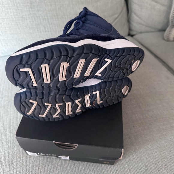 Jordan 11 Retro Suede Kids - Picture 7 of 7